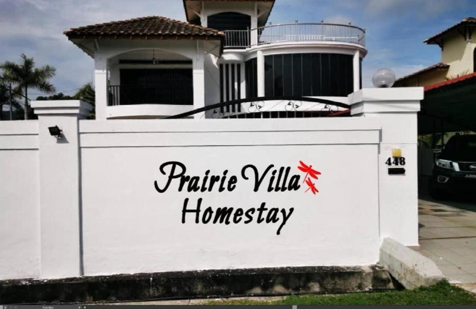 Prairie Villa Homestay Lumut Exteriér fotografie
